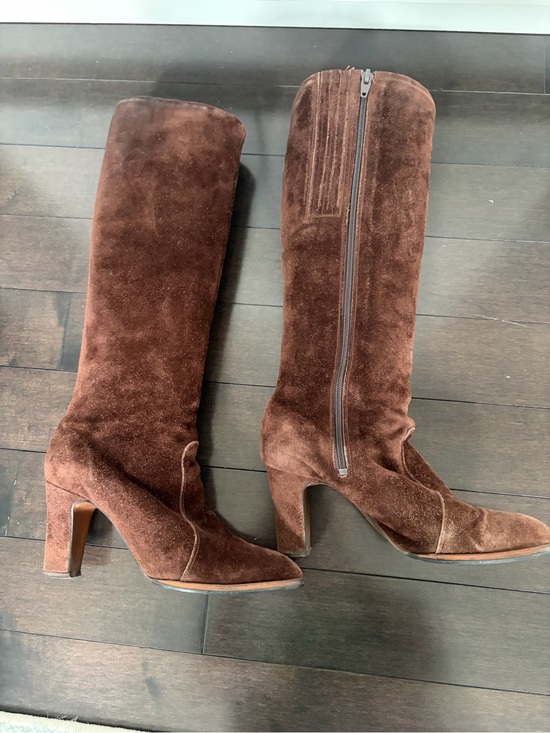 D’Anca Shoes - Women's Brown Suede Mid-Heel Knee Boots with Side Zip